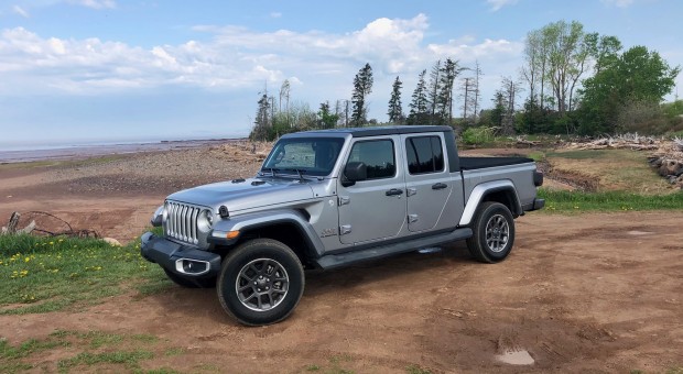 Can the 2020 Jeep Gladiator Convince Me To Trade My BMW?